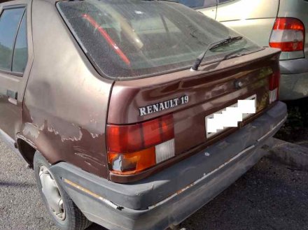 Vehiculo en el desguace: RENAULT 19 GTS