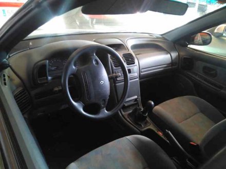 Vehiculo en el desguace: RENAULT LAGUNA (B56) 2.2 D RT (B56F/G)