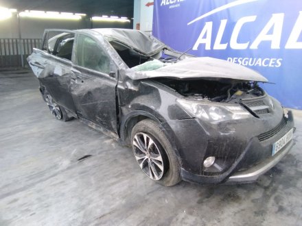 Vehiculo en el desguace: TOYOTA RAV 4 Active