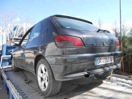 Vehiculo en el desguace: PEUGEOT 306 BERLINA 3/5 PUERTAS (S1) 1.9 Turbodiesel