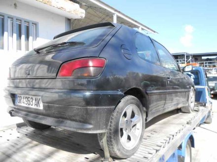 Vehiculo en el desguace: PEUGEOT 306 BERLINA 3/5 PUERTAS (S1) 1.9 Turbodiesel