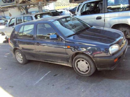 Vehiculo en el desguace: VOLKSWAGEN GOLF III BERLINA (1H1) CL