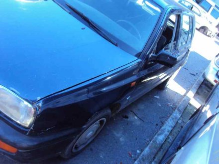 Vehiculo en el desguace: VOLKSWAGEN GOLF III BERLINA (1H1) CL