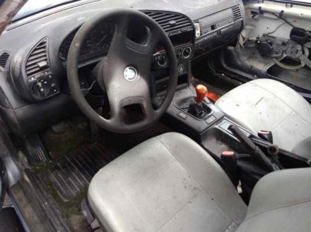 Vehiculo en el desguace: BMW SERIE 3 BERLINA (E36) 325td