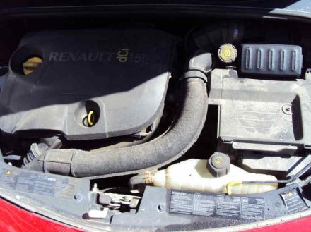 Vehiculo en el desguace: RENAULT CLIO III Authentique