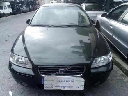 Vehiculo en el desguace: VOLVO S60 BERLINA 2.4 D