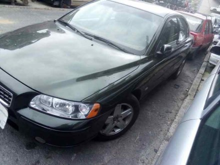 Vehiculo en el desguace: VOLVO S60 BERLINA 2.4 D