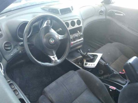 Vehiculo en el desguace: ALFA ROMEO 156 1.9 JTD 8V Distinctive