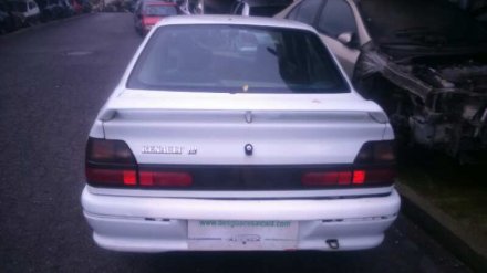 Vehiculo en el desguace: RENAULT 19 (B/C/L53) B5305