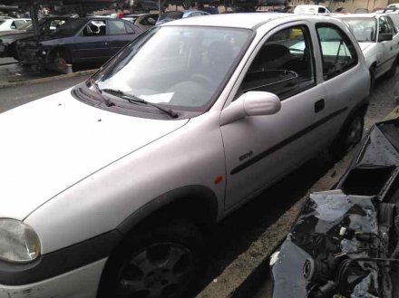 Vehiculo en el desguace: OPEL CORSA B Top (E)