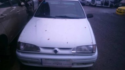 Vehiculo en el desguace: RENAULT 19 (B/C/L53) B5305