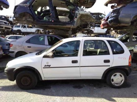 Vehiculo en el desguace: OPEL CORSA B Swing