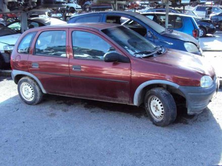 Vehiculo en el desguace: OPEL CORSA B Swing