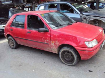 Vehiculo en el desguace: FORD FIESTA BERLINA Ghia