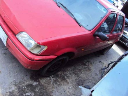 Vehiculo en el desguace: FORD FIESTA BERLINA Ghia