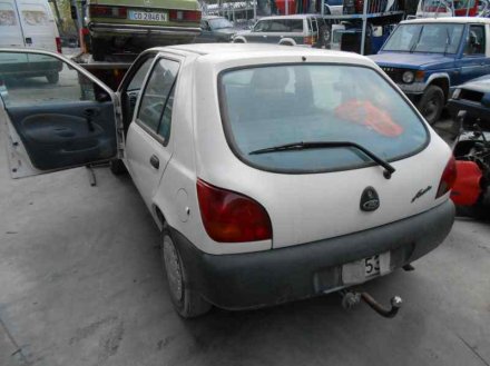 Vehiculo en el desguace: FORD FIESTA BERLINA Básico