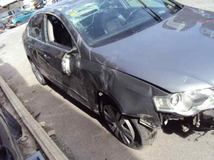 Vehiculo en el desguace: VOLKSWAGEN PASSAT BERLINA (3C2) Highline