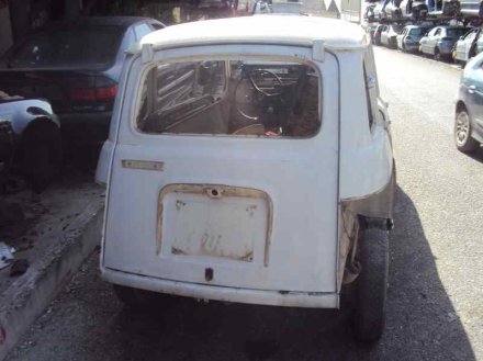 Vehiculo en el desguace: RENAULT 4 BERLINA/FAMILIAR/FURGONETA Básico / L (R 1123)