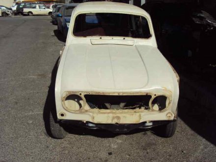 Vehiculo en el desguace: RENAULT 4 BERLINA/FAMILIAR/FURGONETA Básico / L (R 1123)
