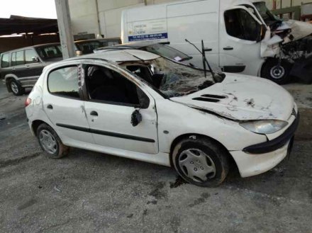 Vehiculo en el desguace: PEUGEOT 206 BERLINA XR