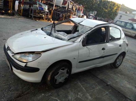 Vehiculo en el desguace: PEUGEOT 206 BERLINA XR