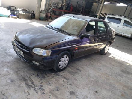 Vehiculo en el desguace: FORD ESCORT BERL./TURNIER Atlanta Berlina