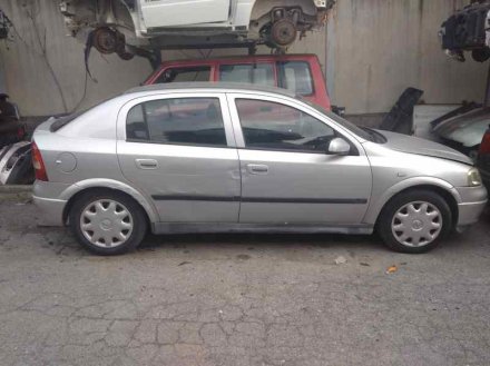 Vehiculo en el desguace: OPEL ASTRA G BERLINA Club