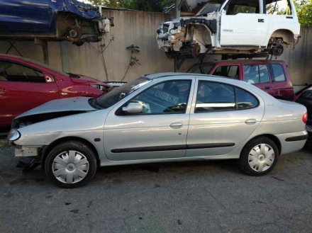 Vehiculo en el desguace: RENAULT MEGANE I FASE 2 CLASSIC (LA..) 1.9 D Authentique