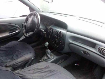 Vehiculo en el desguace: RENAULT MEGANE I COACH/COUPE (DA0) 1.6e RN