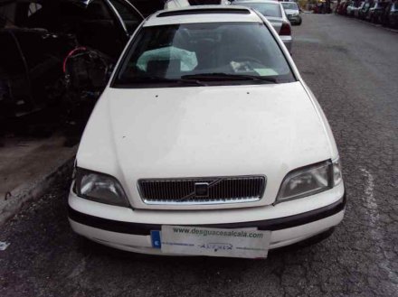 Vehiculo en el desguace: VOLVO S40 BERLINA TD