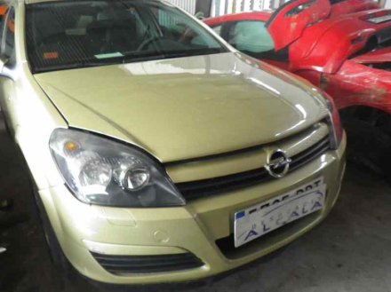 Vehiculo en el desguace: OPEL ASTRA H BERLINA Enjoy