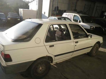 Vehiculo en el desguace: PEUGEOT 309 Graffic Diesel