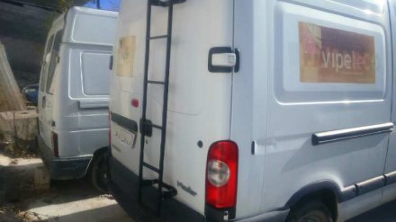 Vehiculo en el desguace: RENAULT MASTER II PHASE 2 CAJA CERRADA L2H2 Caja cerrada/Techo elevado 3.5 to