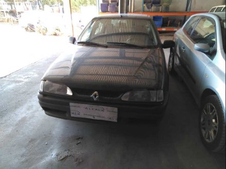 Vehiculo en el desguace: RENAULT 19 (B/C/L53) B5305