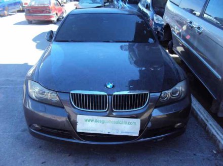 Vehiculo en el desguace: BMW SERIE 3 BERLINA (E90) 330d