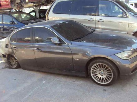 Vehiculo en el desguace: BMW SERIE 3 BERLINA (E90) 330d