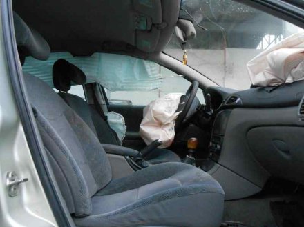 Vehiculo en el desguace: RENAULT LAGUNA (B56) 1.9 dCi RT