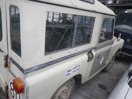 Vehiculo en el desguace: LAND ROVER SANTANA 88