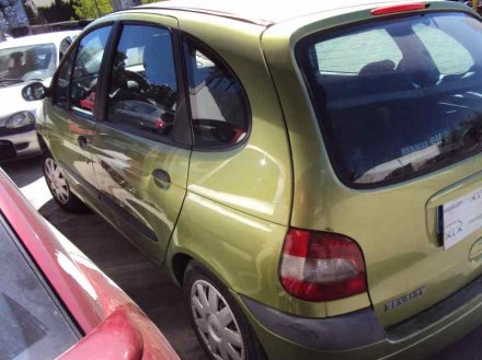 Vehiculo en el desguace: RENAULT SCENIC (JA..) 1.9 DCI Authentique