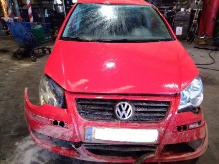 Vehiculo en el desguace: VOLKSWAGEN POLO (9N3) Advance