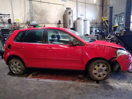 Vehiculo en el desguace: VOLKSWAGEN POLO (9N3) Advance