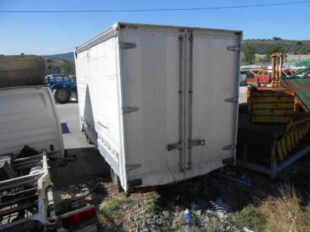 Vehiculo en el desguace: NISSAN TRADE 100 Caja cerrada, techo elevado