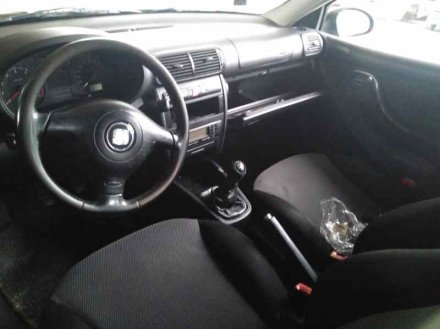 Vehiculo en el desguace: SEAT TOLEDO (1M2) Signo