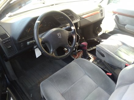 Vehiculo en el desguace: PEUGEOT 605 3.0 SV