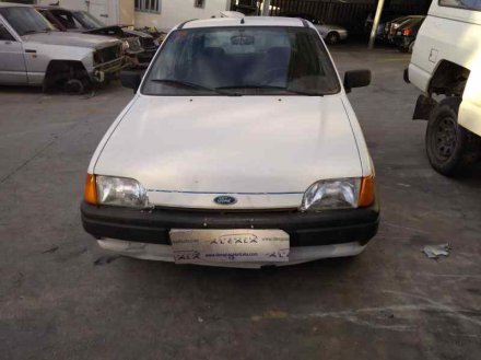 Vehiculo en el desguace: FORD FIESTA BERL./COURIER Surf