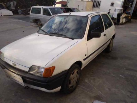 Vehiculo en el desguace: FORD FIESTA BERL./COURIER Surf