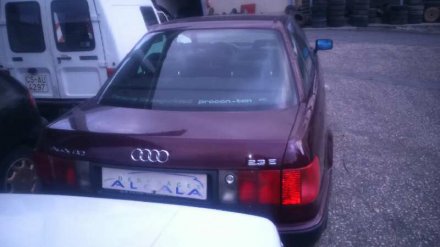 Vehiculo en el desguace: AUDI 80 AVANT Básico Berlina