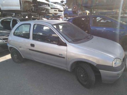 Vehiculo en el desguace: OPEL CORSA B Base (E)