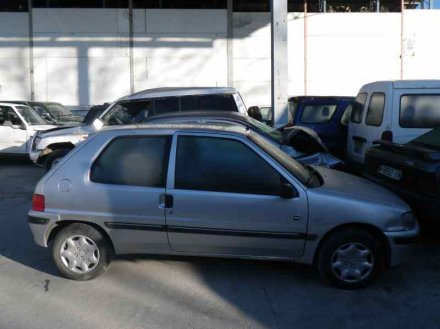 Vehiculo en el desguace: PEUGEOT 106 (S2) Kid D