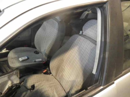 Vehiculo en el desguace: SEAT TOLEDO (1M2) Stella